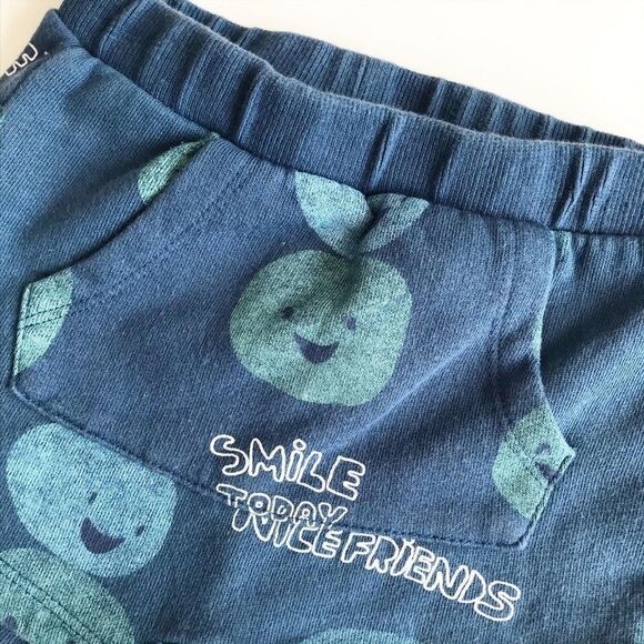 Zara apple print kangaroo pouch shorts EUC 9-12m - Picture 2 of 4